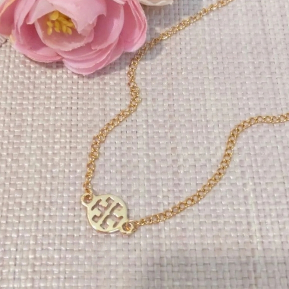 Tory Burch Logo Charm w Gold Pltd Choker Necklace - Picture 4 of 5